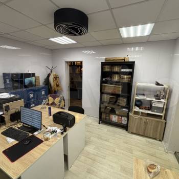 Продается Нежилое помещение, 92 м²