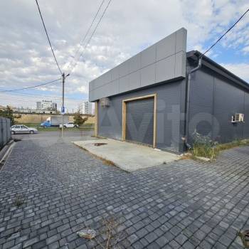 Сдается Торговое помещение, 210 м²