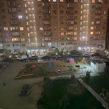 Сдается 1-комнатная квартира, 50 м²