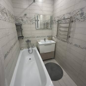 Сдается 2-х комнатная квартира, 70 м²