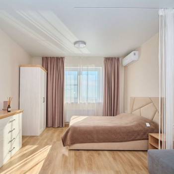 Продается 1-комнатная квартира, 46 м²