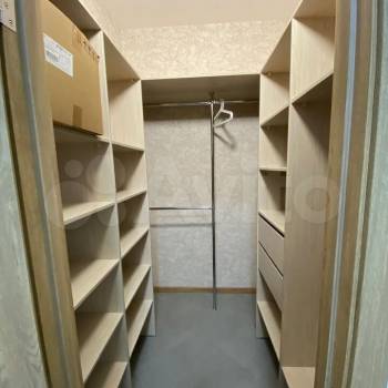 Продается 1-комнатная квартира, 46 м²