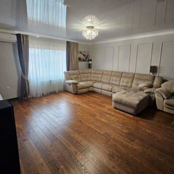 Продается Дом, 190 м²