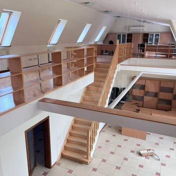 Сдается Офис, 130 м²