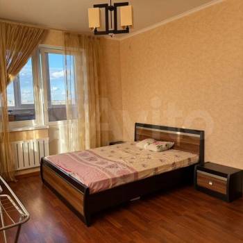 Сдается 2-х комнатная квартира, 77,2 м²