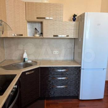 Сдается 2-х комнатная квартира, 77,2 м²