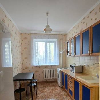 Сдается Многокомнатная квартира, 75,6 м²