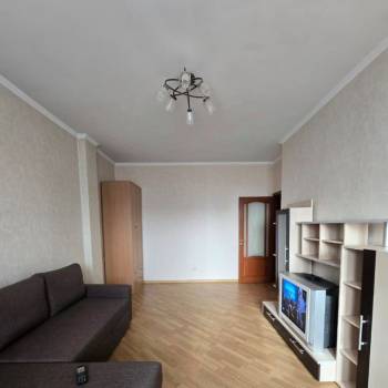 Сдается Многокомнатная квартира, 75,6 м²