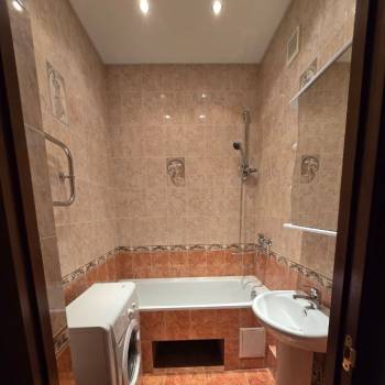 Сдается Многокомнатная квартира, 75,6 м²