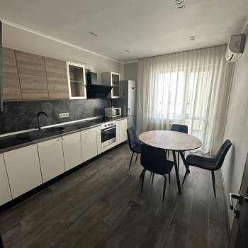 Сдается 1-комнатная квартира, 45 м²