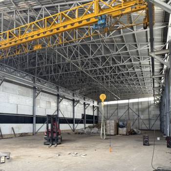 Сдается Нежилое помещение, 700 м²