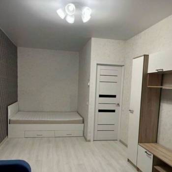 Сдается 1-комнатная квартира, 37 м²