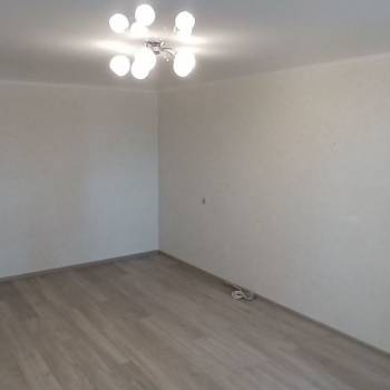 Продается 1-комнатная квартира, 38 м²