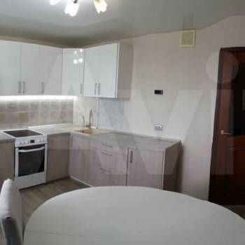 Продается 1-комнатная квартира, 38 м²