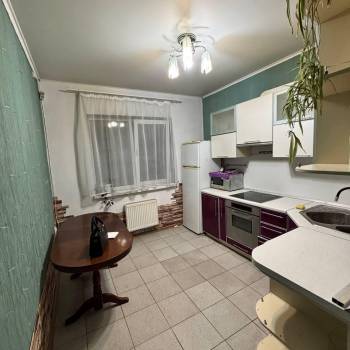 Сдается 2-х комнатная квартира, 56 м²