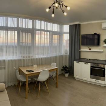 Сдается 2-х комнатная квартира, 72 м²