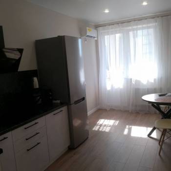 Сдается 1-комнатная квартира, 40 м²