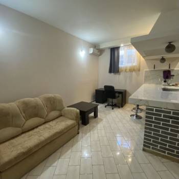 Продается 1-комнатная квартира, 30 м²