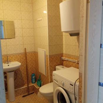 Сдается 1-комнатная квартира, 49 м²