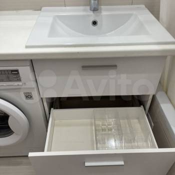 Сдается 1-комнатная квартира, 56 м²