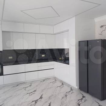 Сдается Многокомнатная квартира, 90 м²