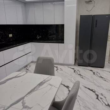 Сдается Многокомнатная квартира, 90 м²