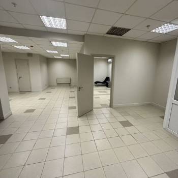 Продается Нежилое помещение, 135 м²