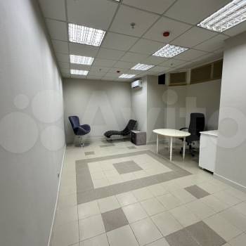 Продается Нежилое помещение, 135 м²