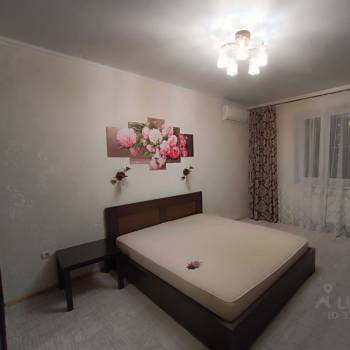 Сдается 1-комнатная квартира, 42 м²