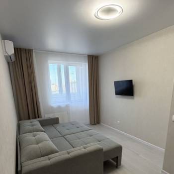 Сдается 1-комнатная квартира, 38 м²