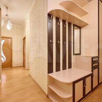 Сдается 2-х комнатная квартира, 90 м²