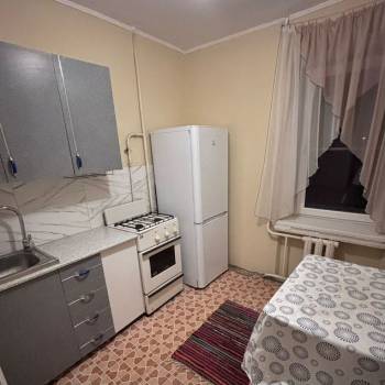 Сдается 1-комнатная квартира, 35 м²