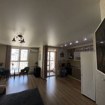 Продается 1-комнатная квартира, 40 м²