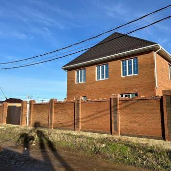 Продается Дом, 220 м²