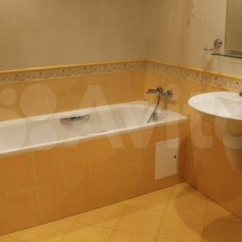 Сдается 2-х комнатная квартира, 81,2 м²