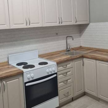 Сдается 1-комнатная квартира, 42 м²