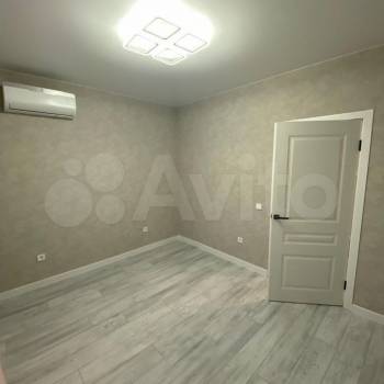 Сдается Многокомнатная квартира, 64 м²