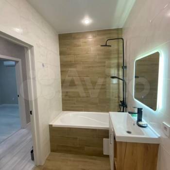 Сдается Многокомнатная квартира, 64 м²