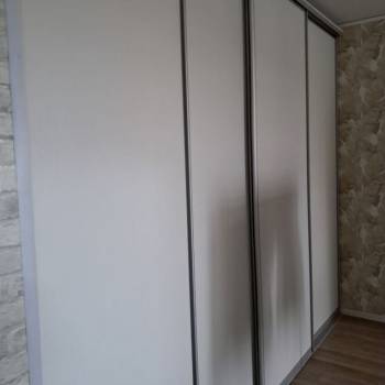 Продается 1-комнатная квартира, 47 м²