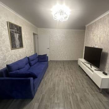 Сдается 1-комнатная квартира, 50 м²