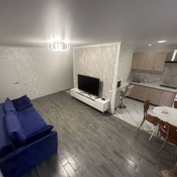 Сдается 1-комнатная квартира, 50 м²