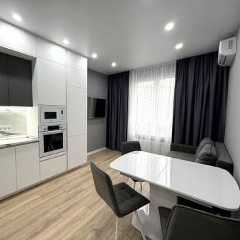 Сдается 1-комнатная квартира, 43 м²