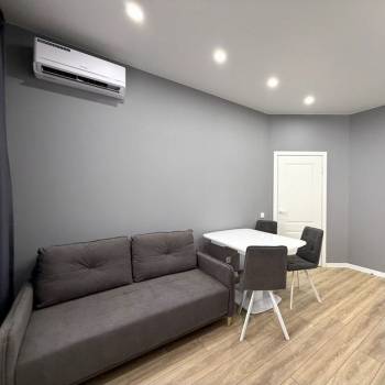 Сдается 1-комнатная квартира, 43 м²