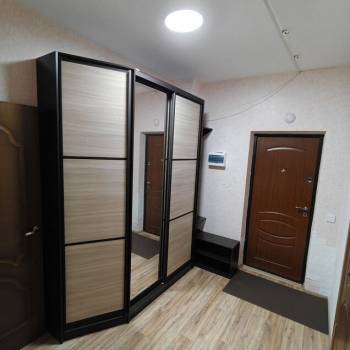 Сдается 1-комнатная квартира, 42 м²