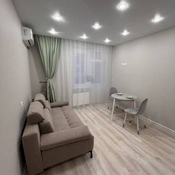 Сдается 1-комнатная квартира, 38 м²