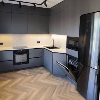 Продается 2-х комнатная квартира, 77,7 м²