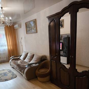 Сдается 1-комнатная квартира, 42 м²