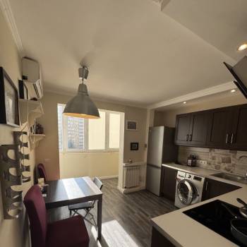 Сдается 1-комнатная квартира, 45 м²