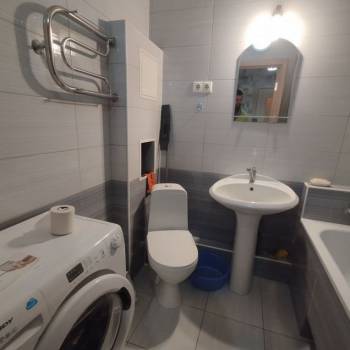 Сдается 1-комнатная квартира, 43 м²