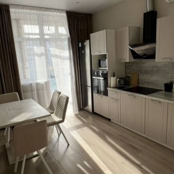 Продается 1-комнатная квартира, 35 м²